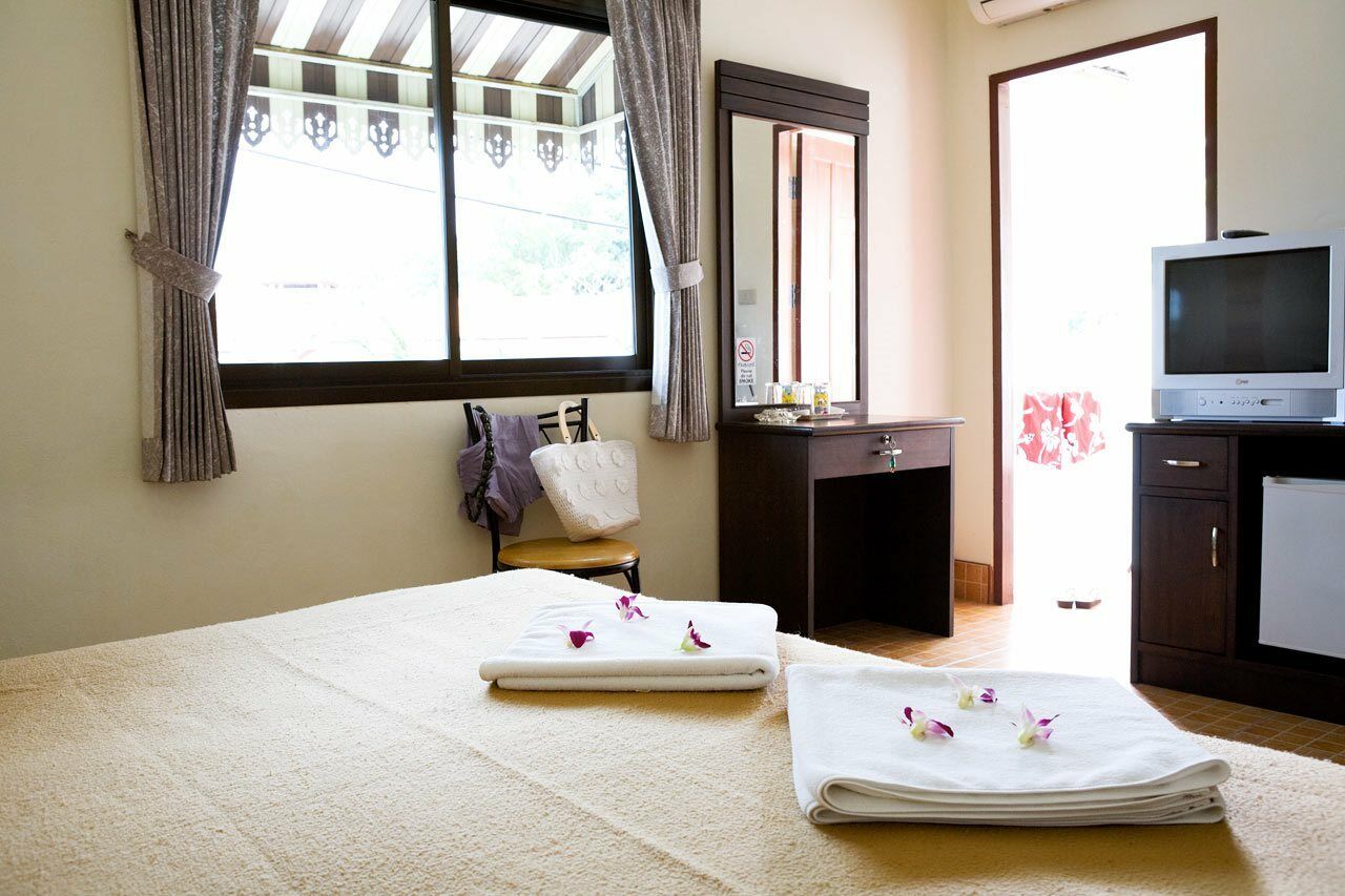 Anan House Otel Phuket Dış mekan fotoğraf